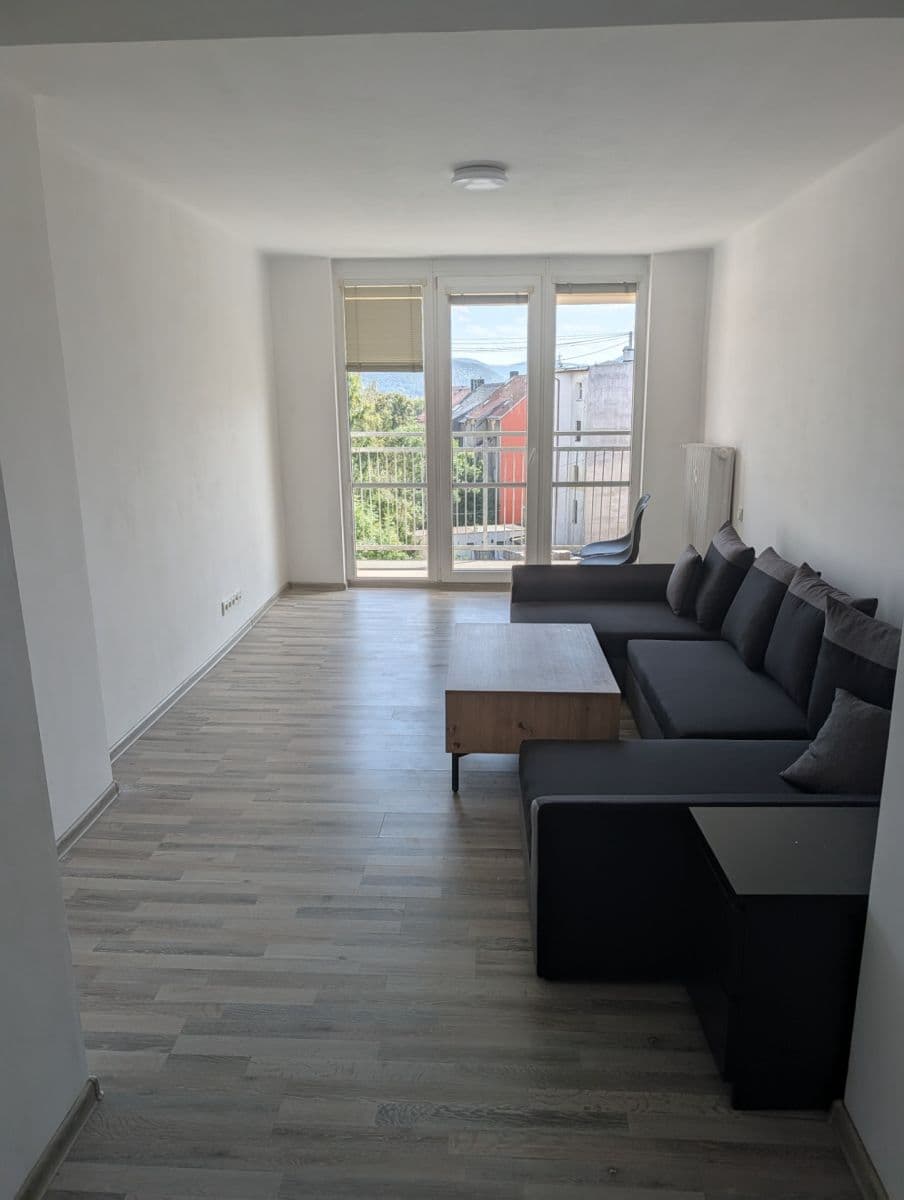 3 bedroom flat to rent, 68 m², U Stadiónu, Ústí nad Labem, Ústecký Region 3 bedroom flat to rent, 68 m², U Stadiónu, Ústí nad Labem, Ústecký Region