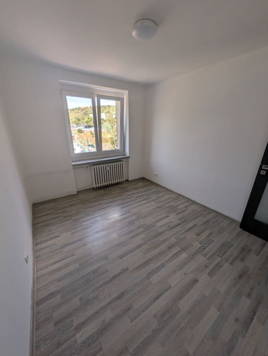 3 bedroom flat to rent, 68 m², U Stadiónu, Ústí nad Labem, Ústecký Region 3 bedroom flat to rent, 68 m², U Stadiónu, Ústí nad Labem, Ústecký Region