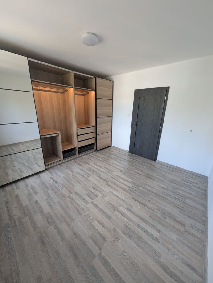 3 bedroom flat to rent, 68 m², U Stadiónu, Ústí nad Labem, Ústecký Region 3 bedroom flat to rent, 68 m², U Stadiónu, Ústí nad Labem, Ústecký Region
