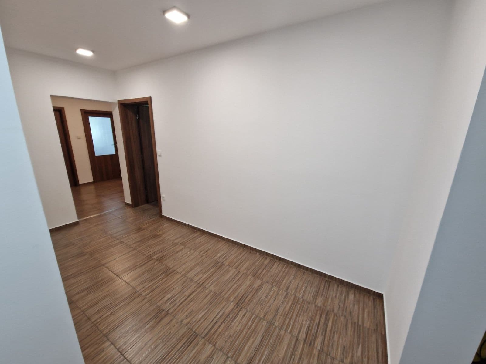2 bedroom with open-plan kitchen flat to rent, 68 m², Ke Kaštanům, Bořanovice, Středočeský Region 2 bedroom with open-plan kitchen flat to rent, 68 m², Ke Kaštanům, Bořanovice, Středočeský Region
