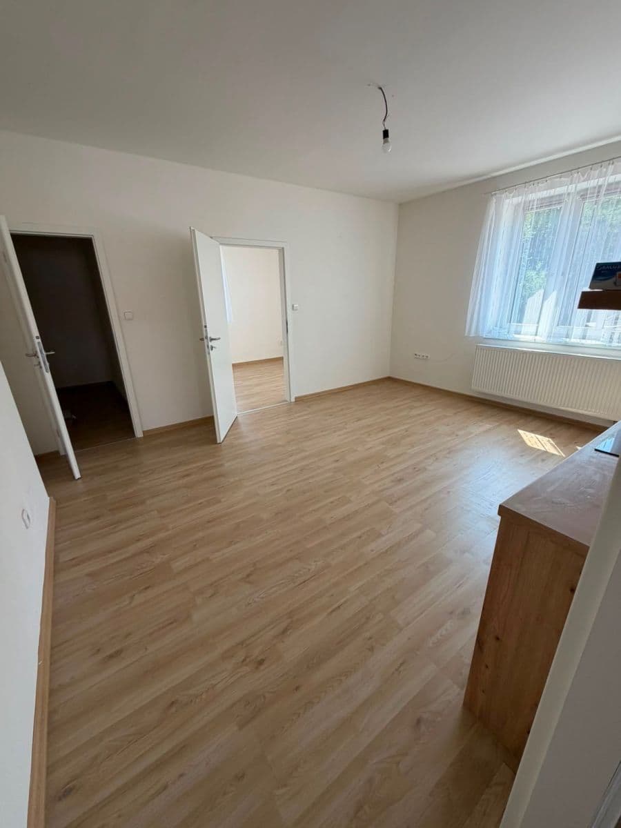 1 bedroom with open-plan kitchen flat to rent, 45 m², Třebovská, Ústí nad Orlicí, Pardubický Region 1 bedroom with open-plan kitchen flat to rent, 45 m², Třebovská, Ústí nad Orlicí, Pardubický Region