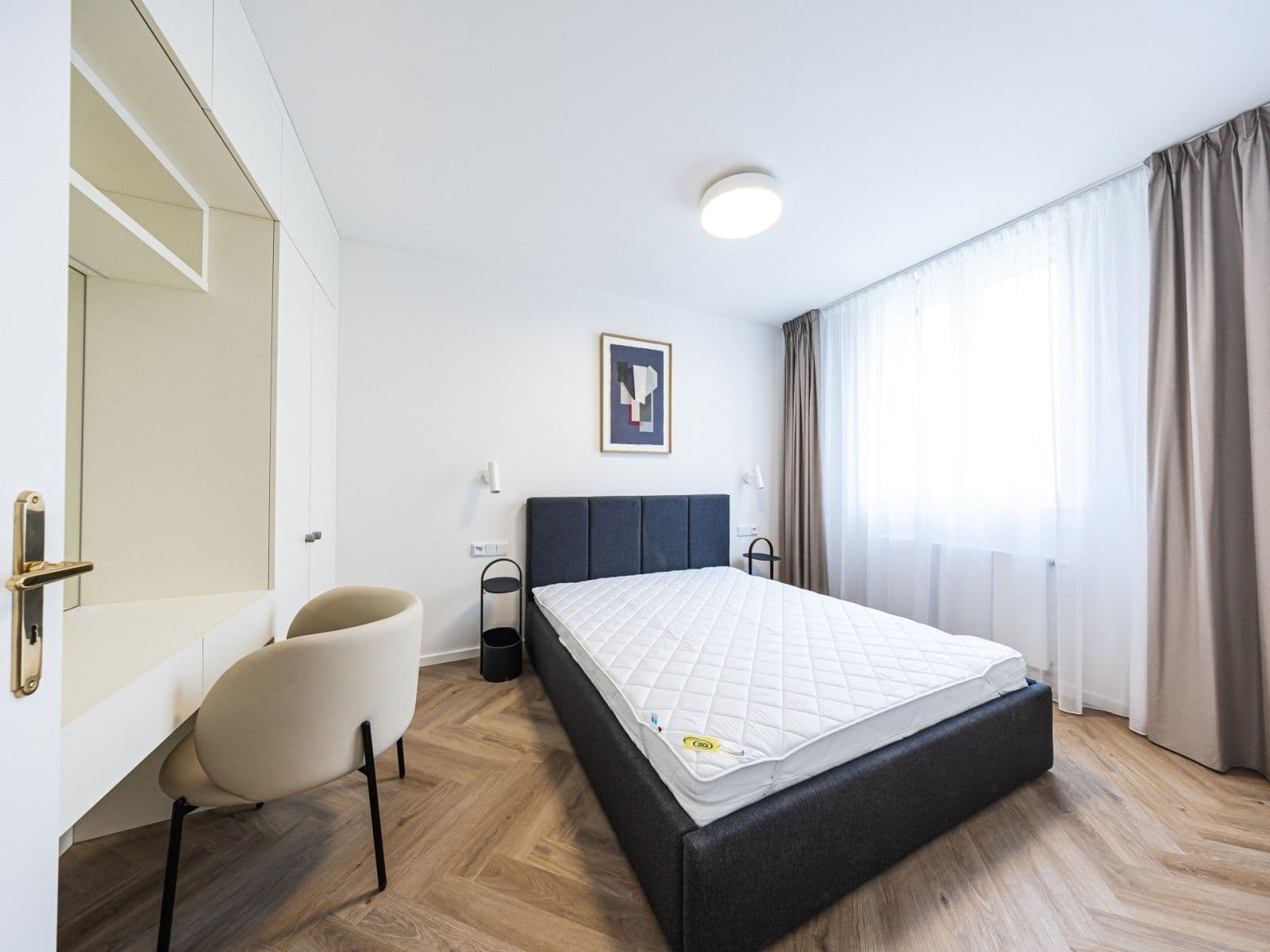 1 bedroom with open-plan kitchen flat to rent, 43 m², Sázavská, Prague, Prague 1 bedroom with open-plan kitchen flat to rent, 43 m², Sázavská, Prague, Prague
