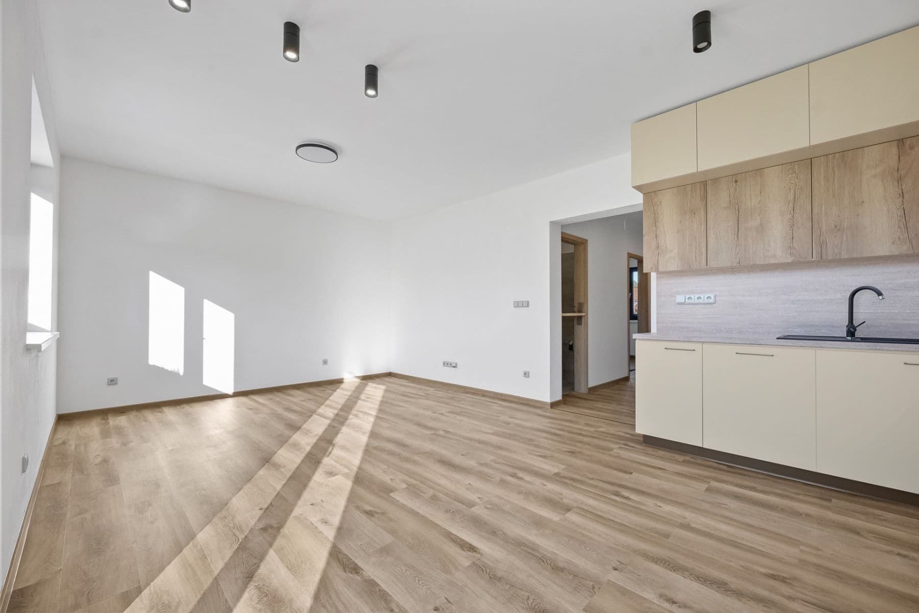 4 bedroom with open-plan kitchen flat for sale, 126 m², Vidče, Zlínský Region 4 bedroom with open-plan kitchen flat for sale, 126 m², Vidče, Zlínský Region