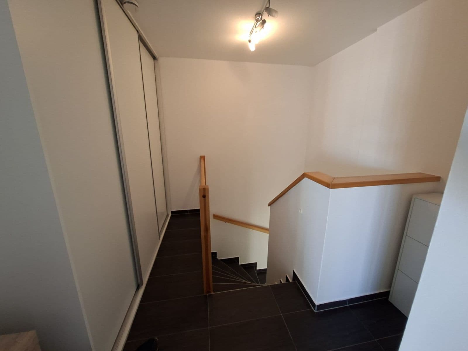 1 bedroom with open-plan kitchen flat for sale, 69 m², Moskevská, Prague, Prague 1 bedroom with open-plan kitchen flat for sale, 69 m², Moskevská, Prague, Prague