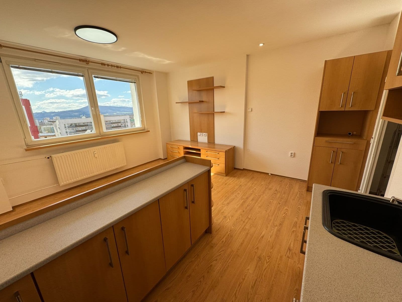 1 bedroom with open-plan kitchen flat to rent, 40 m², Bratří Čapků, Česká Lípa, Liberecký Region 1 bedroom with open-plan kitchen flat to rent, 40 m², Bratří Čapků, Česká Lípa, Liberecký Region