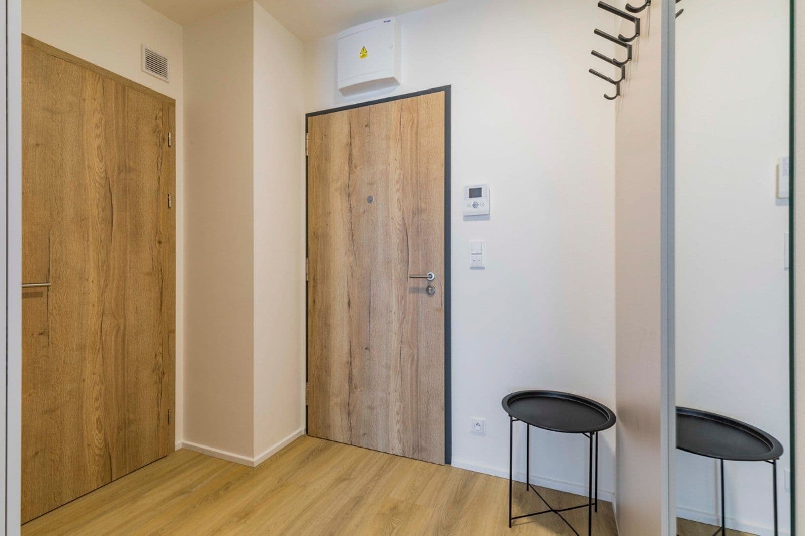 1 bedroom with open-plan kitchen flat to rent, 53 m², U Pergamenky, Prague, Prague 1 bedroom with open-plan kitchen flat to rent, 53 m², U Pergamenky, Prague, Prague