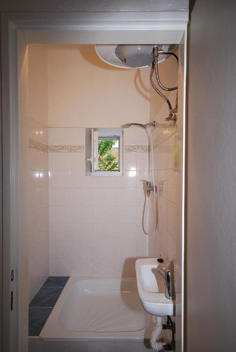 Small studio flat to rent, 30 m², Čimická, Prague, Prague Small studio flat to rent, 30 m², Čimická, Prague, Prague