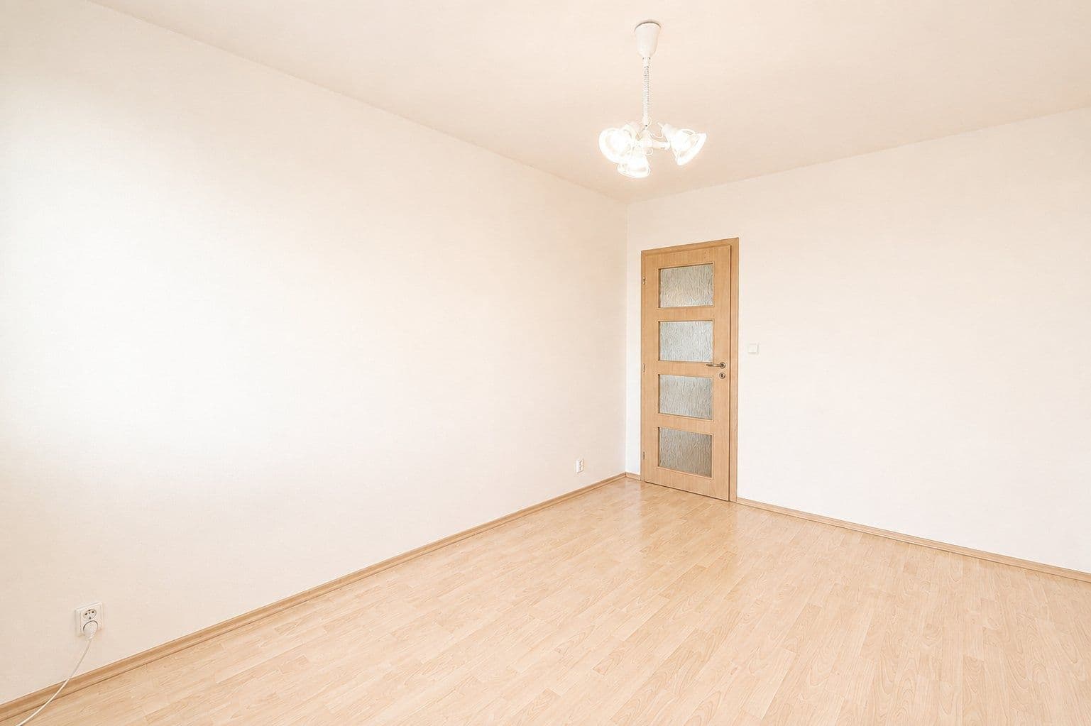 2 bedroom with open-plan kitchen flat to rent, 70 m², Štichova, Prague, Prague 2 bedroom with open-plan kitchen flat to rent, 70 m², Štichova, Prague, Prague