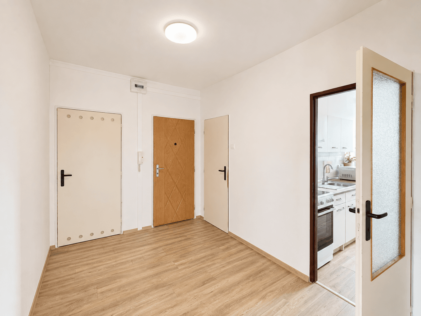 3 bedroom flat to rent, 90 m², U Pivovarské zahrady, Ústí nad Labem, Ústecký Region 3 bedroom flat to rent, 90 m², U Pivovarské zahrady, Ústí nad Labem, Ústecký Region