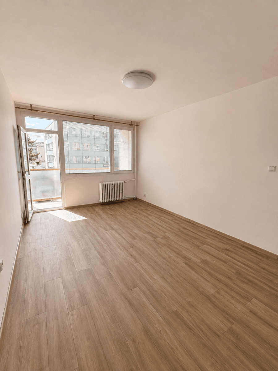 3 bedroom flat to rent, 90 m², U Pivovarské zahrady, Ústí nad Labem, Ústecký Region 3 bedroom flat to rent, 90 m², U Pivovarské zahrady, Ústí nad Labem, Ústecký Region