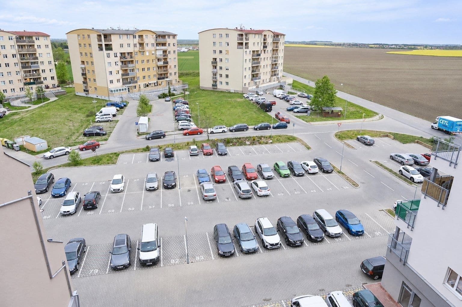 Studio flat to rent, 32 m², V Honech, Klecany, Středočeský Region Studio flat to rent, 32 m², V Honech, Klecany, Středočeský Region