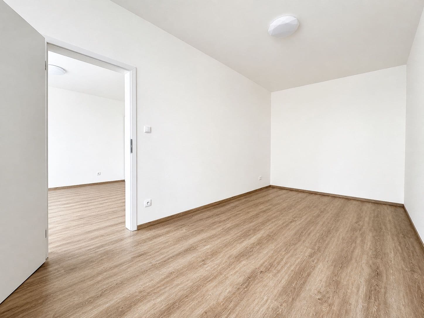 1 bedroom with open-plan kitchen flat to rent, 47 m², U Svobodárny, Prague, Prague 1 bedroom with open-plan kitchen flat to rent, 47 m², U Svobodárny, Prague, Prague