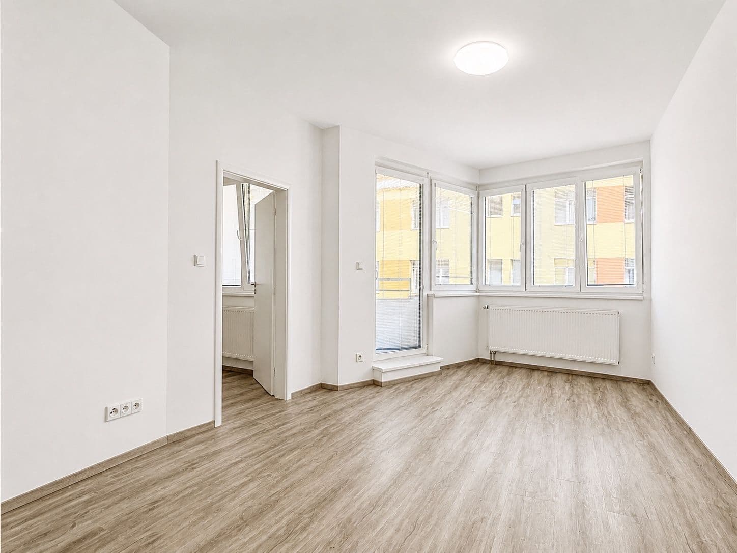 1 bedroom with open-plan kitchen flat to rent, 47 m², U Svobodárny, Prague, Prague 1 bedroom with open-plan kitchen flat to rent, 47 m², U Svobodárny, Prague, Prague