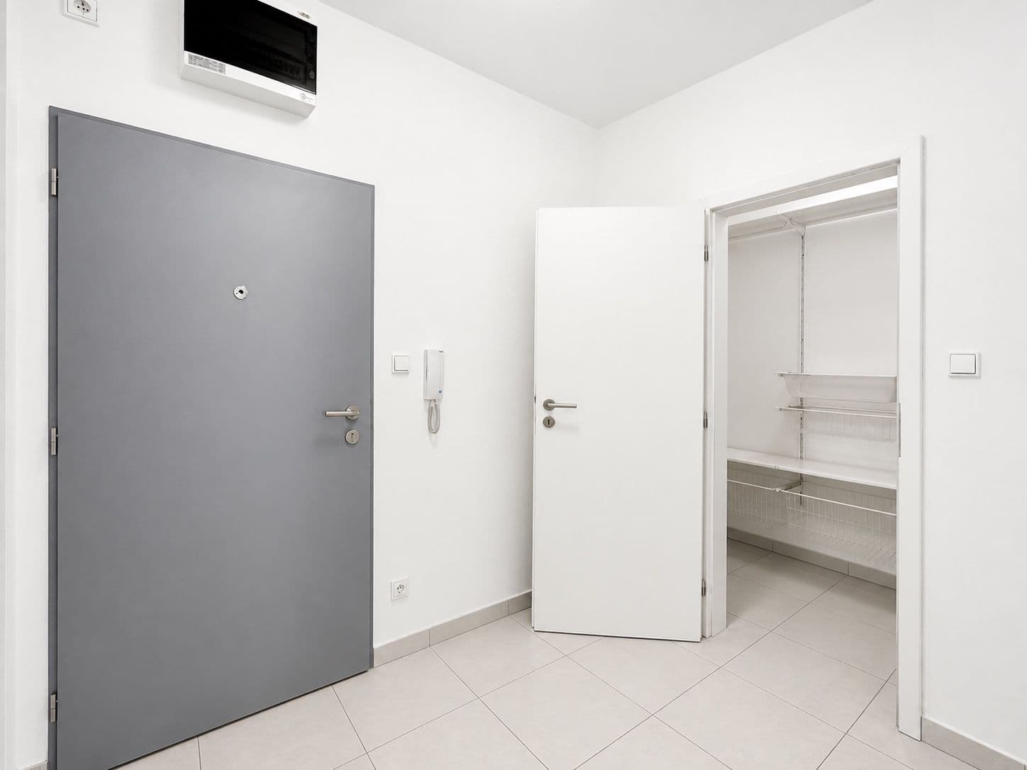 1 bedroom with open-plan kitchen flat to rent, 47 m², U Svobodárny, Prague, Prague 1 bedroom with open-plan kitchen flat to rent, 47 m², U Svobodárny, Prague, Prague