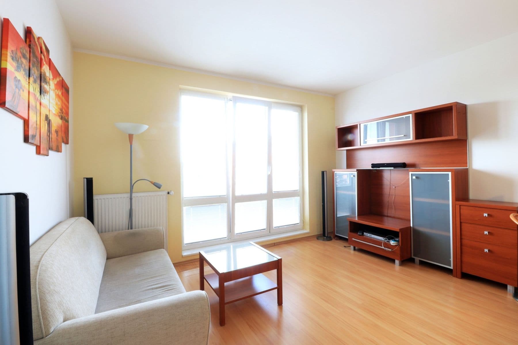 1 bedroom with open-plan kitchen flat to rent, 40 m², Holubí, Prague, Prague 1 bedroom with open-plan kitchen flat to rent, 40 m², Holubí, Prague, Prague
