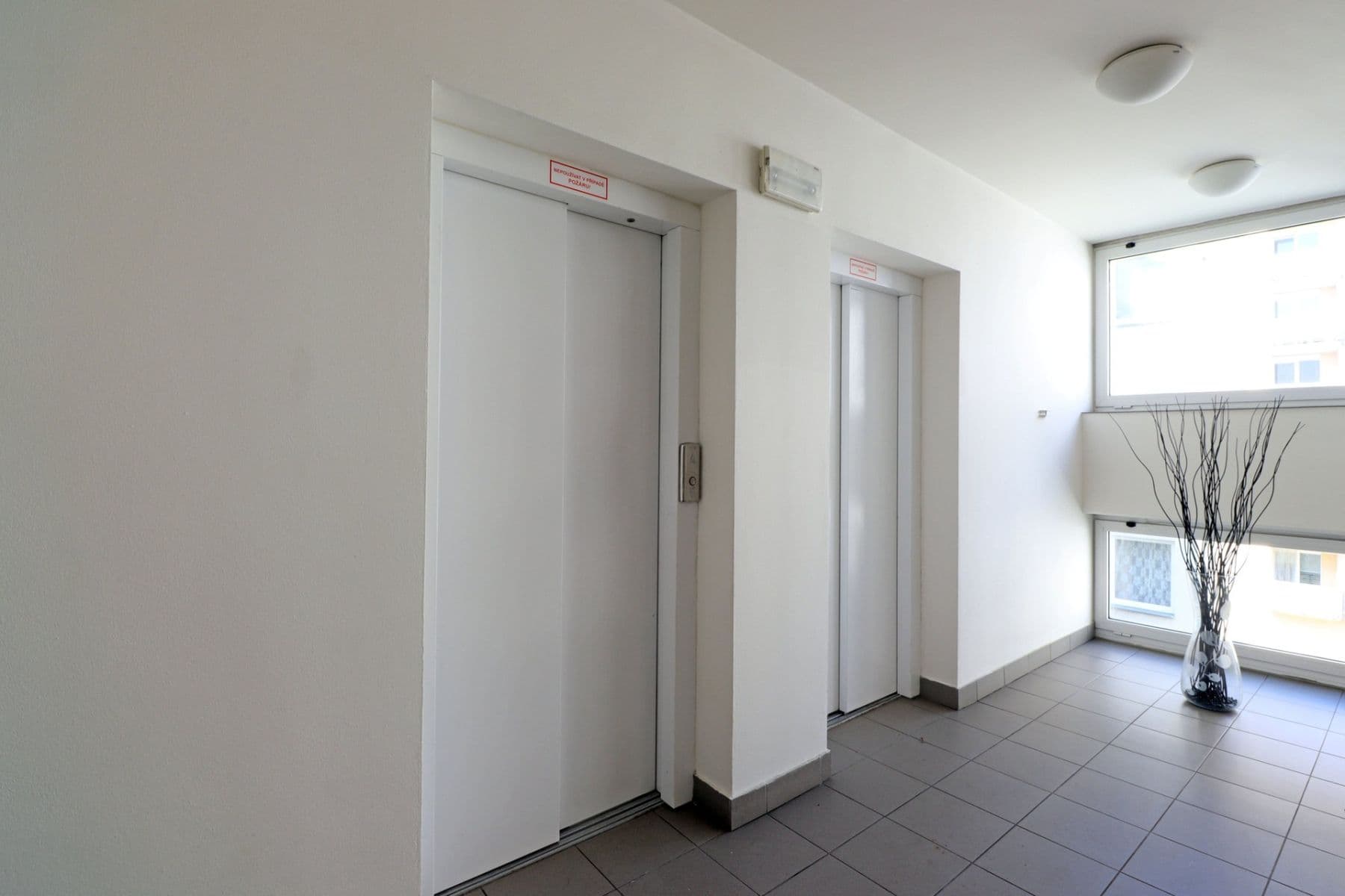 1 bedroom with open-plan kitchen flat to rent, 43 m², Wiedermannova, Prague, Prague 1 bedroom with open-plan kitchen flat to rent, 43 m², Wiedermannova, Prague, Prague