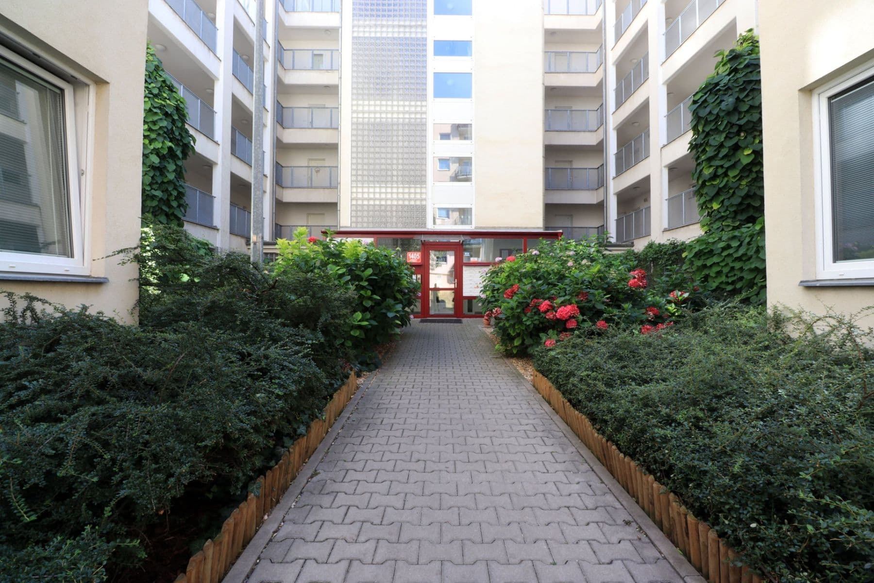 1 bedroom with open-plan kitchen flat to rent, 43 m², Wiedermannova, Prague, Prague 1 bedroom with open-plan kitchen flat to rent, 43 m², Wiedermannova, Prague, Prague