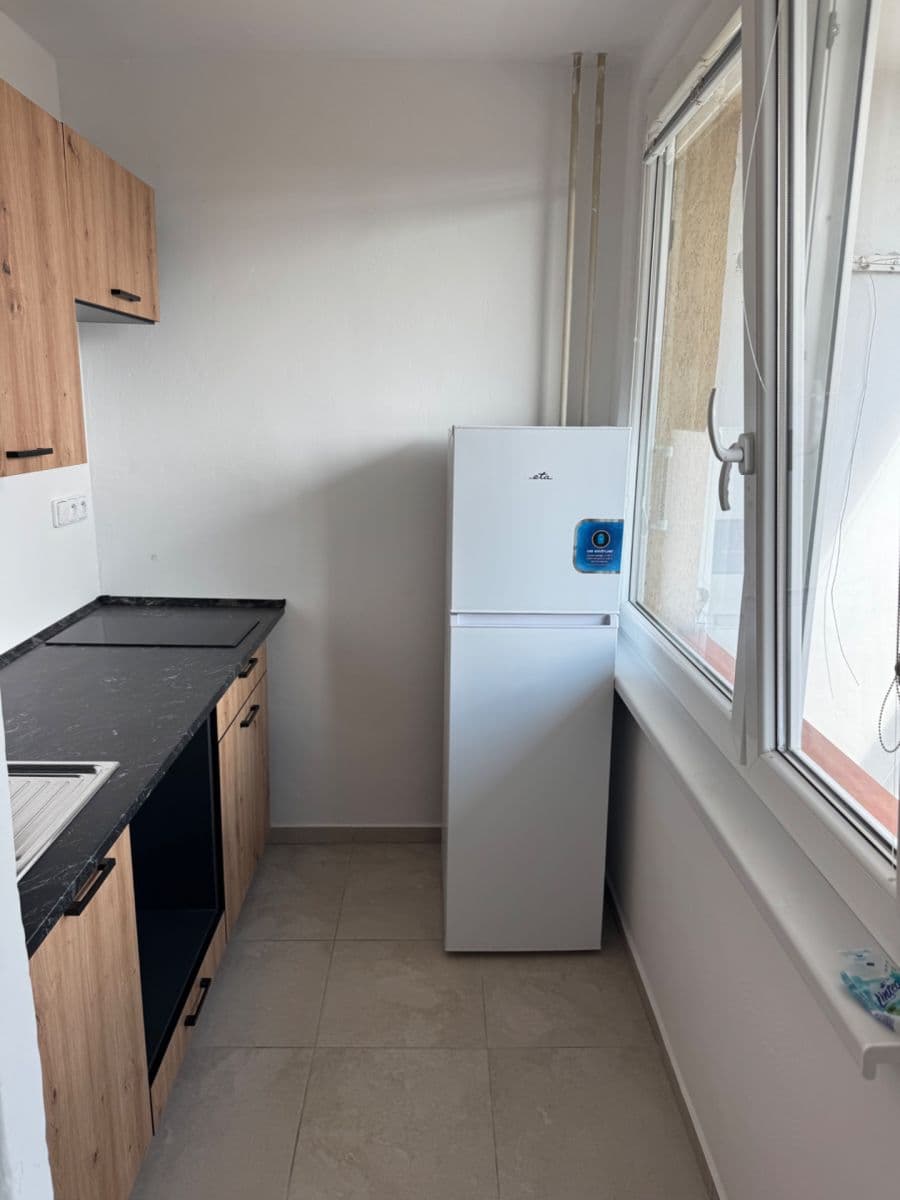 Studio flat to rent, 28 m², Palackého třída, Pardubice, Pardubický Region Studio flat to rent, 28 m², Palackého třída, Pardubice, Pardubický Region