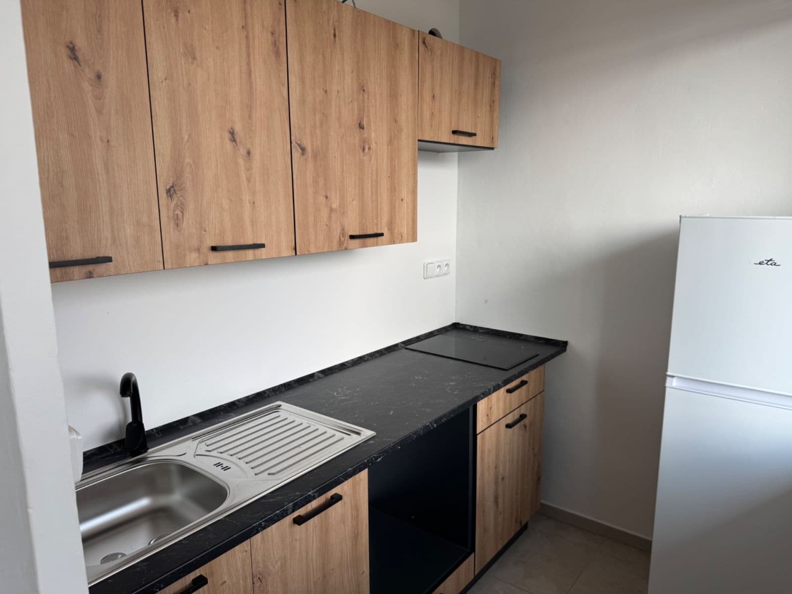 Studio flat to rent, 28 m², Palackého třída, Pardubice, Pardubický Region Studio flat to rent, 28 m², Palackého třída, Pardubice, Pardubický Region
