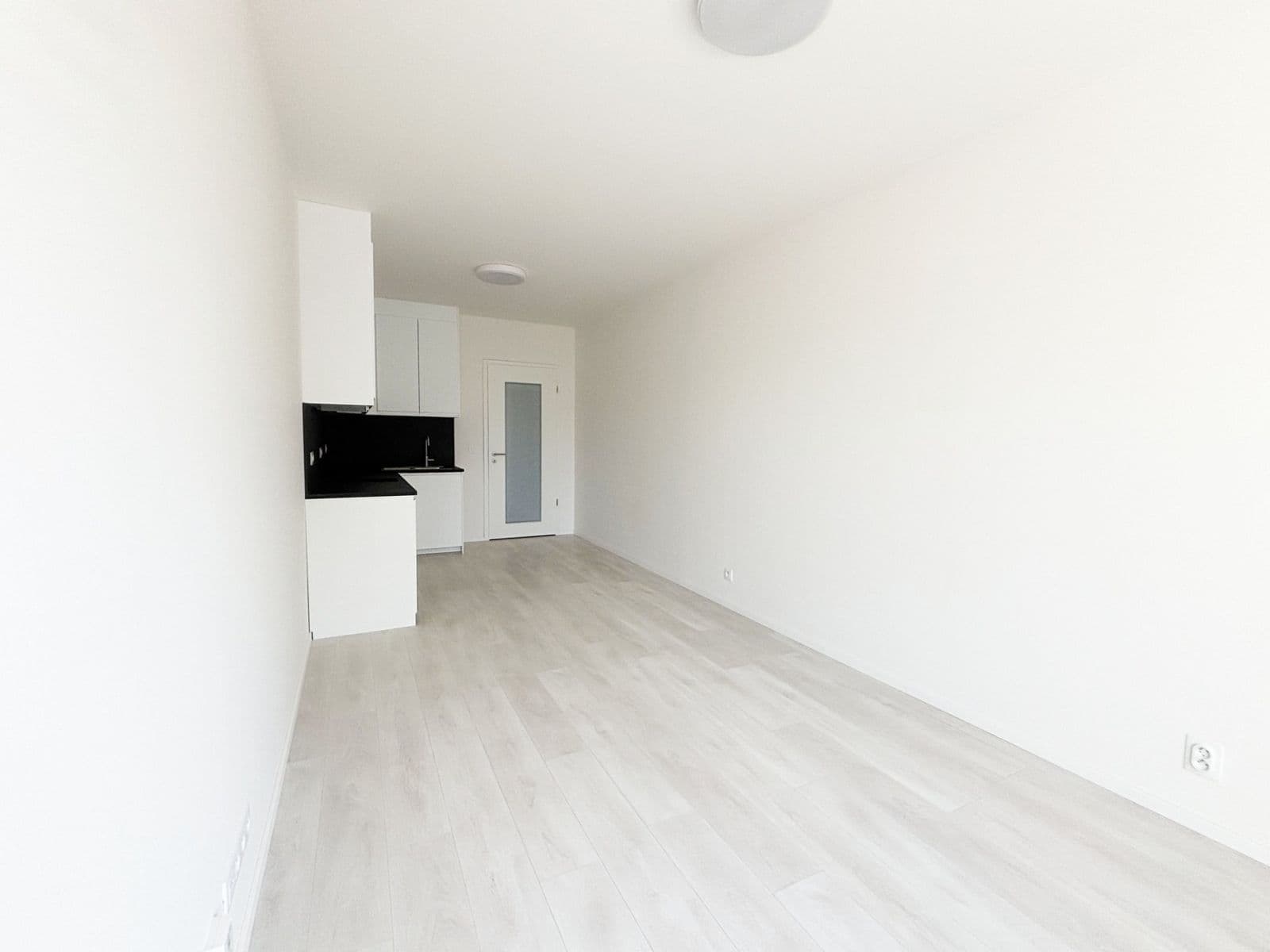 Studio flat to rent, 31 m², Českobrodská, Prague, Prague Studio flat to rent, 31 m², Českobrodská, Prague, Prague