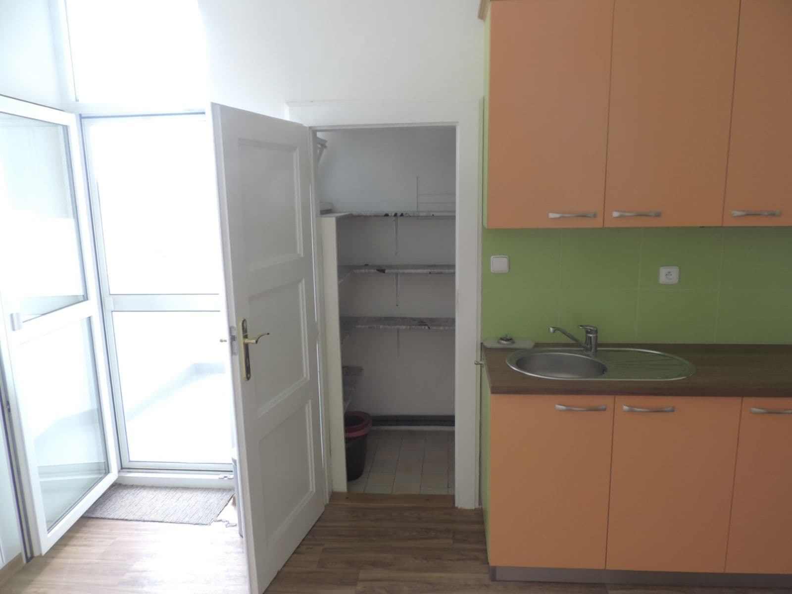 1 bedroom flat to rent, 53 m², Těsnohlídkova, Brno, Jihomoravský Region 1 bedroom flat to rent, 53 m², Těsnohlídkova, Brno, Jihomoravský Region