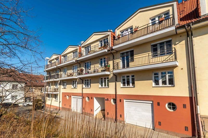 2 bedroom with open-plan kitchen flat to rent, 76 m², Benická, Prague, Prague 2 bedroom with open-plan kitchen flat to rent, 76 m², Benická, Prague, Prague