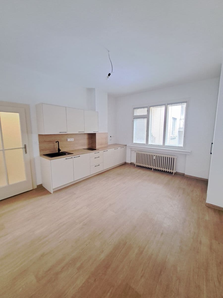 Studio flat to rent, 28 m², Vinohradská, Prague, Prague Studio flat to rent, 28 m², Vinohradská, Prague, Prague