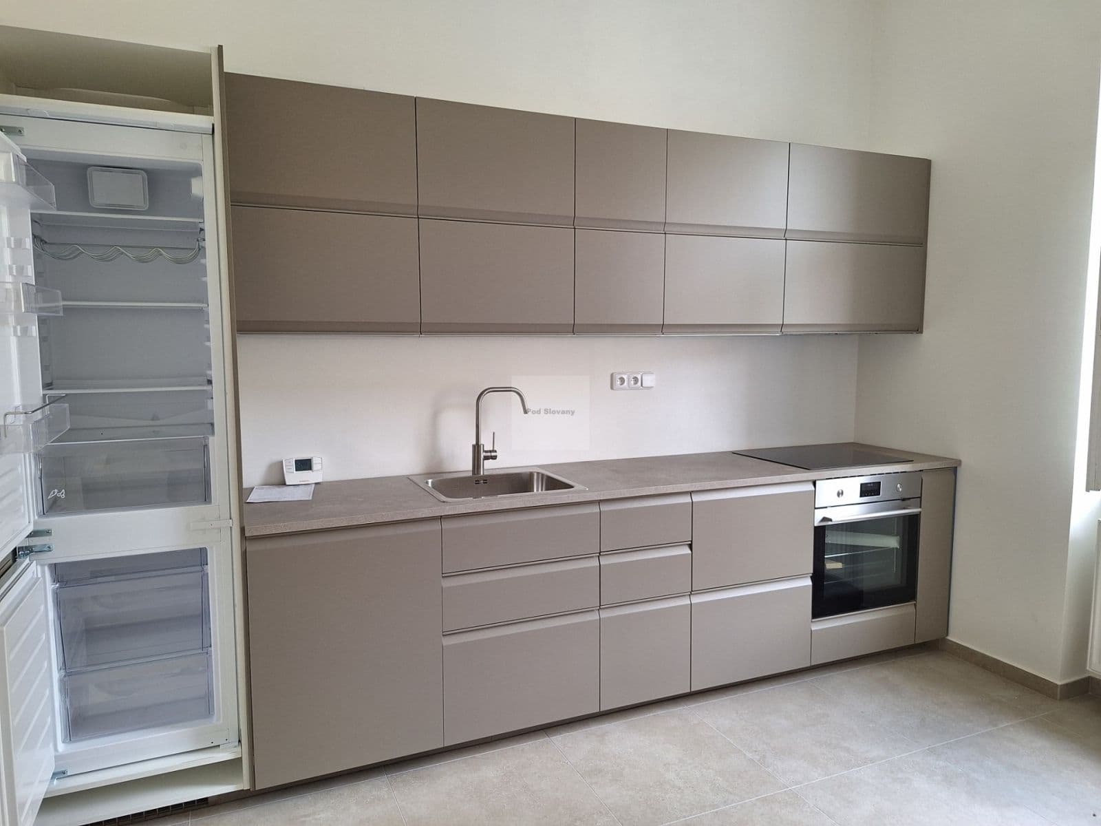 2 bedroom flat to rent, 67 m², Pod Slovany, Prague, Prague 2 bedroom flat to rent, 67 m², Pod Slovany, Prague, Prague