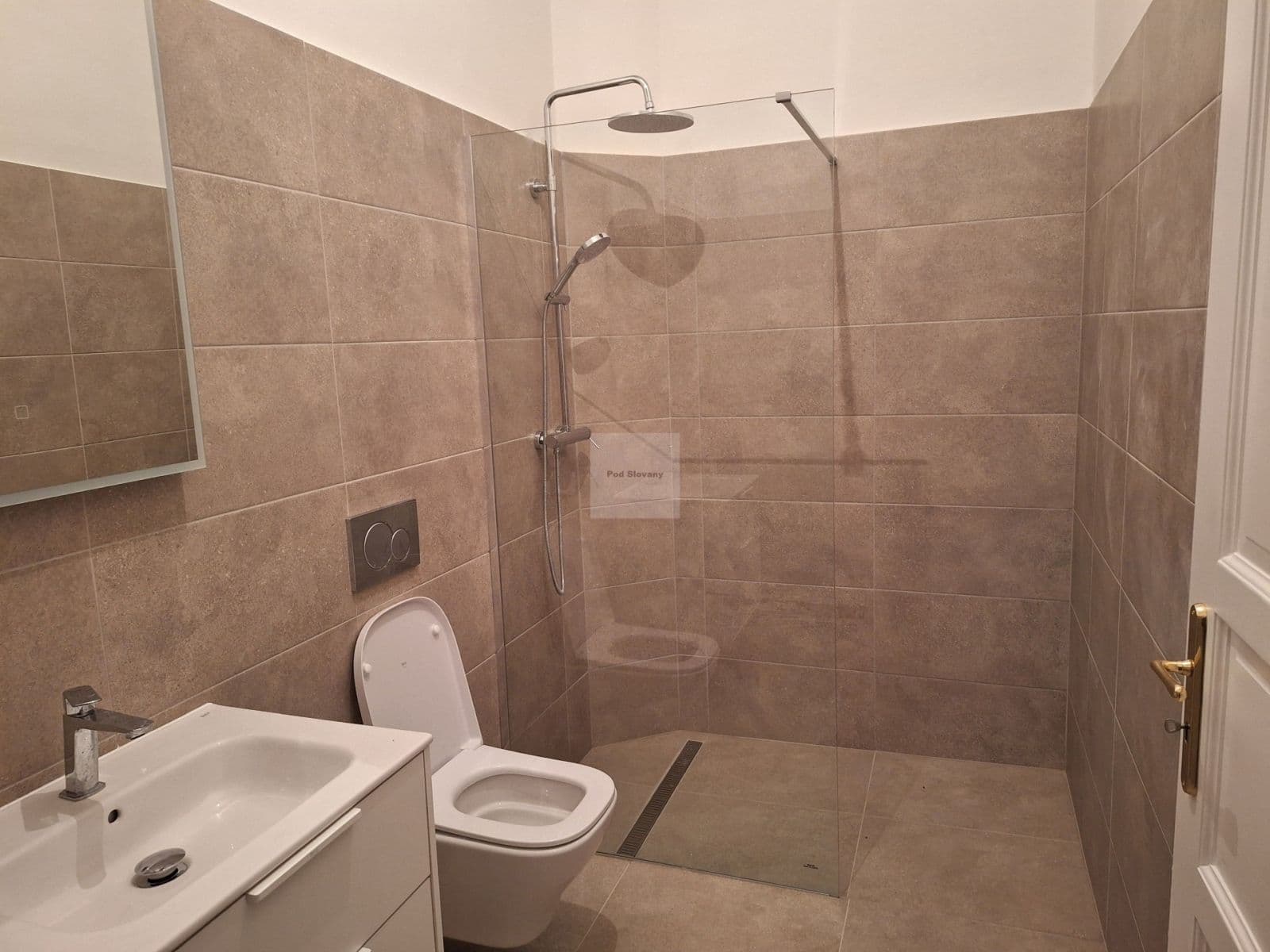 2 bedroom flat to rent, 67 m², Pod Slovany, Prague, Prague 2 bedroom flat to rent, 67 m², Pod Slovany, Prague, Prague