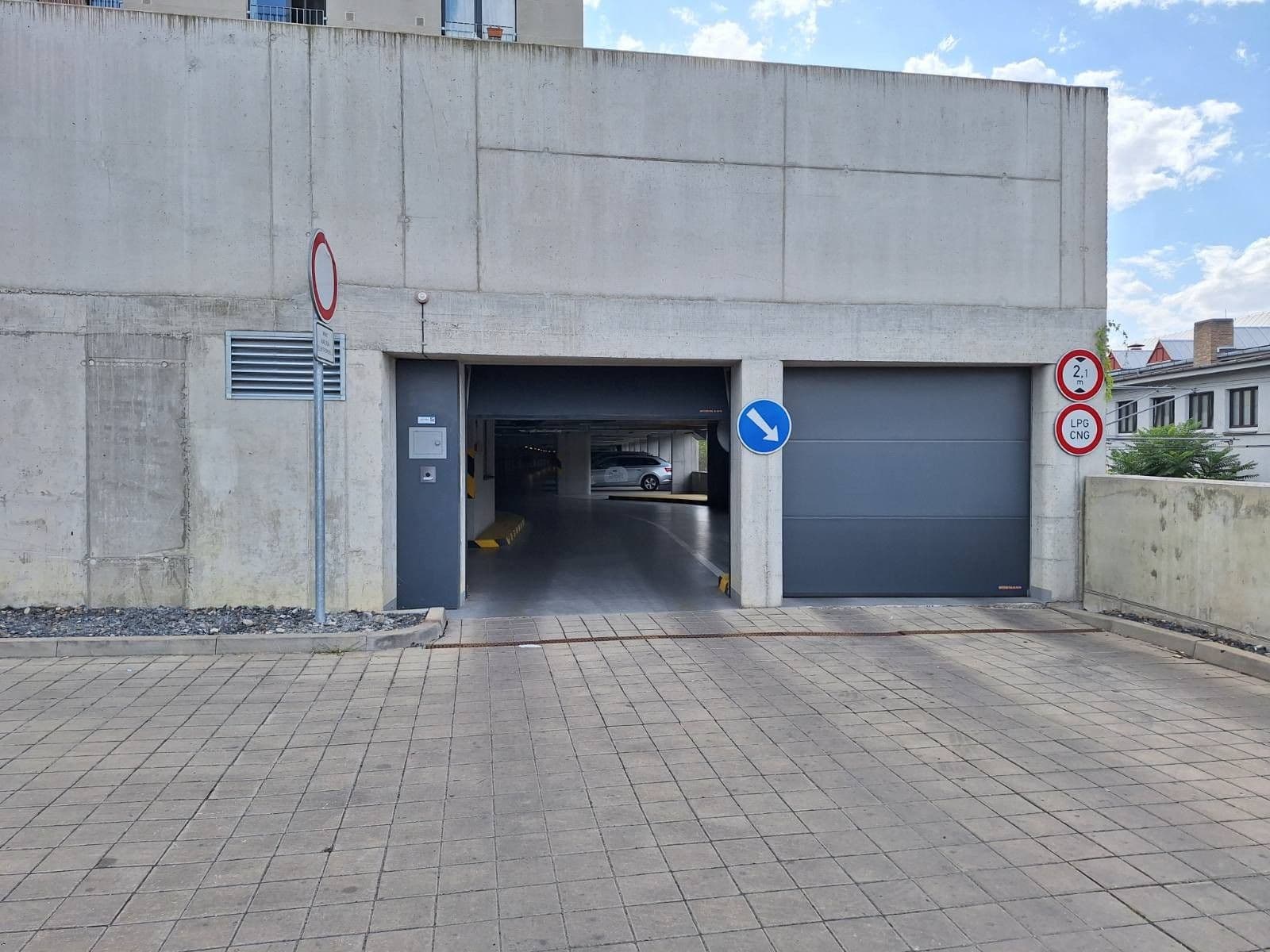 garage to rent, 12 m², Prague, Prague garage to rent, 12 m², Prague, Prague