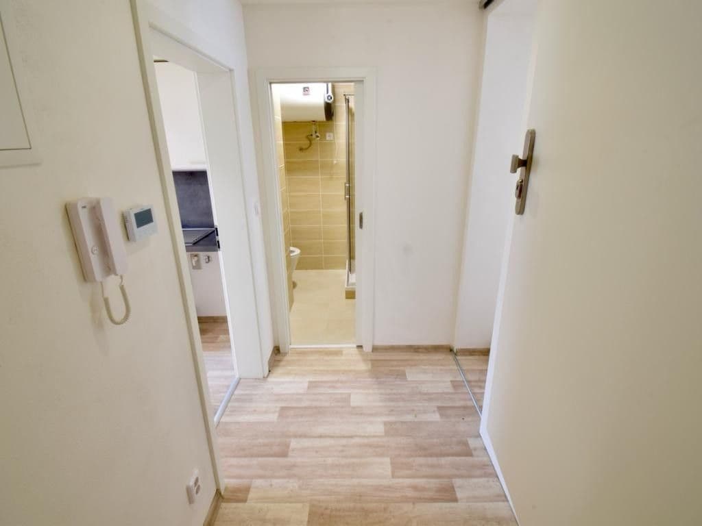 1 bedroom with open-plan kitchen flat to rent, 47 m², Skorkovského, Brno, Jihomoravský Region 1 bedroom with open-plan kitchen flat to rent, 47 m², Skorkovského, Brno, Jihomoravský Region