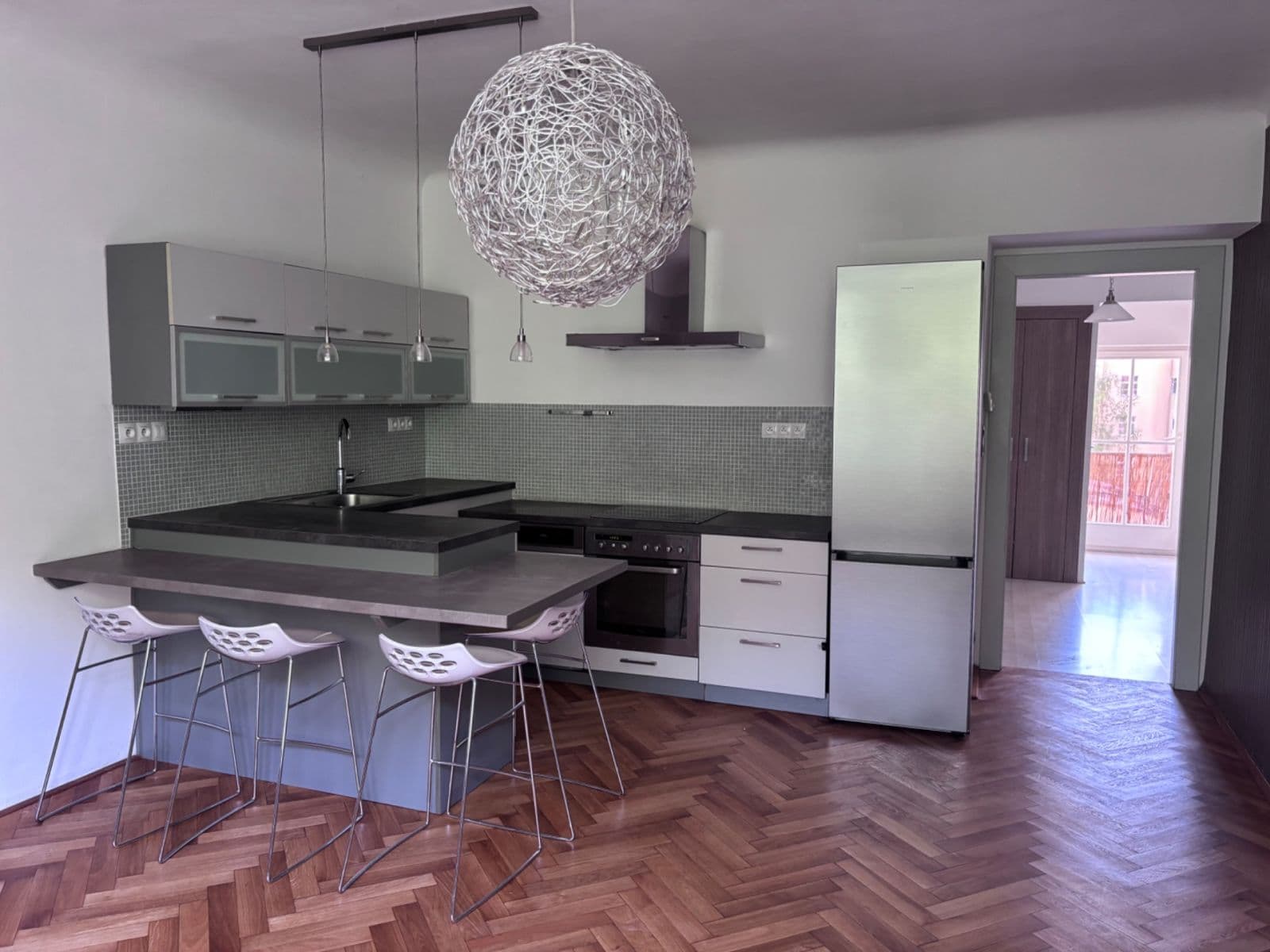 1 bedroom with open-plan kitchen flat to rent, 52 m², Domažlická, Prague, Prague 1 bedroom with open-plan kitchen flat to rent, 52 m², Domažlická, Prague, Prague