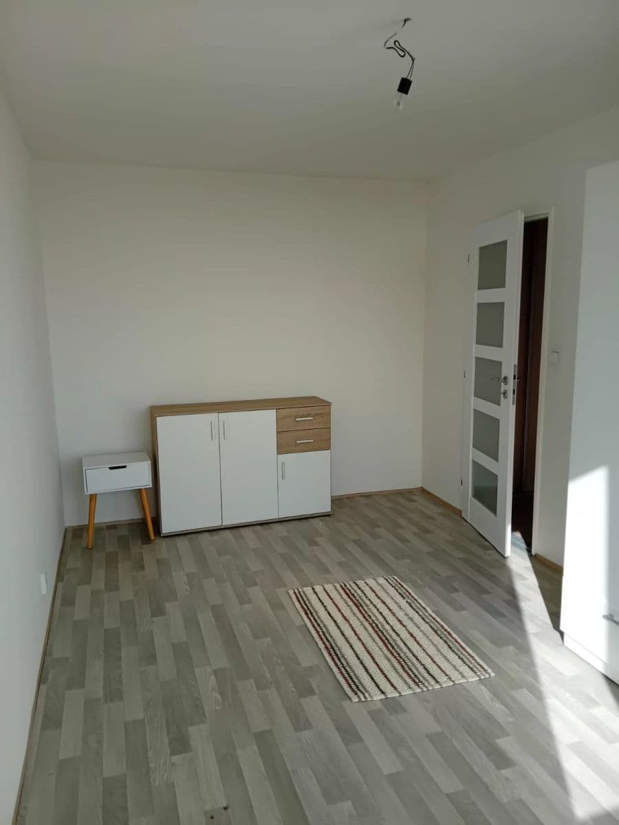 3 bedroom flat to rent, 65 m², Bojasova, Prague, Prague 3 bedroom flat to rent, 65 m², Bojasova, Prague, Prague