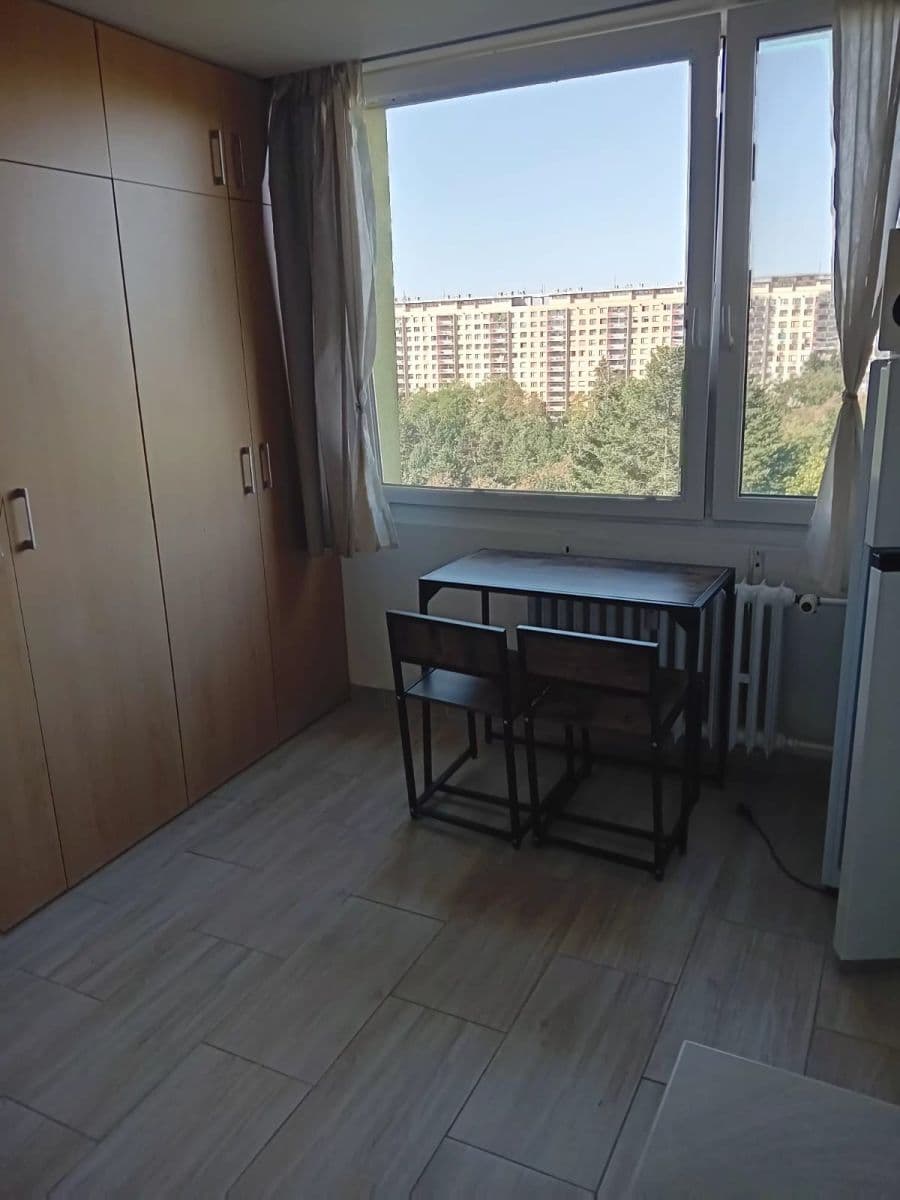 3 bedroom flat to rent, 65 m², Bojasova, Prague, Prague 3 bedroom flat to rent, 65 m², Bojasova, Prague, Prague