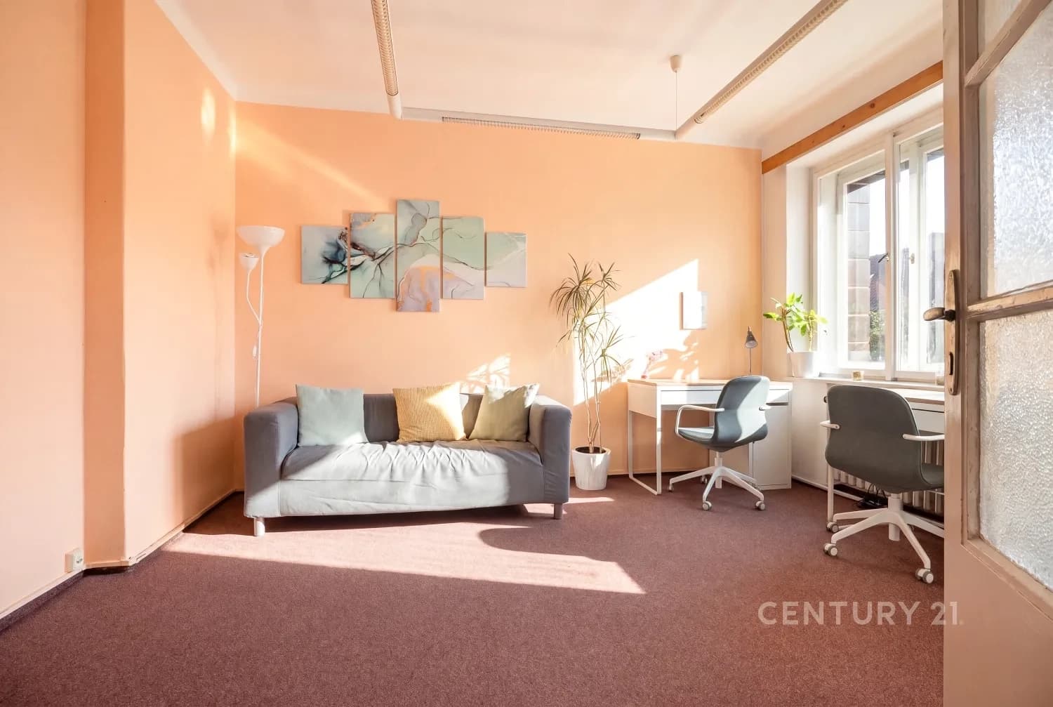 3 bedroom with open-plan kitchen flat to rent, 80 m², Doubravčická, Prague, Prague 3 bedroom with open-plan kitchen flat to rent, 80 m², Doubravčická, Prague, Prague