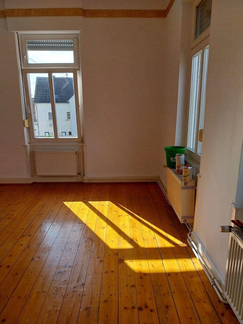 2 bedroom with open-plan kitchen flat to rent, 96 m², Hinterhofstr. 71, Eich, Rhineland-Palatinate 2 bedroom with open-plan kitchen flat to rent, 96 m², Hinterhofstr. 71, Eich, Rhineland-Palatinate