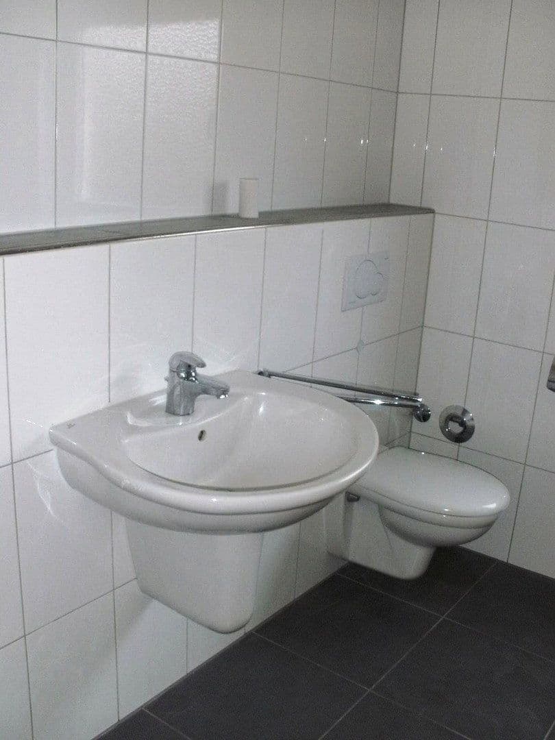 2 bedroom with open-plan kitchen flat to rent, 100 m², Alzenau, Bavaria 2 bedroom with open-plan kitchen flat to rent, 100 m², Alzenau, Bavaria