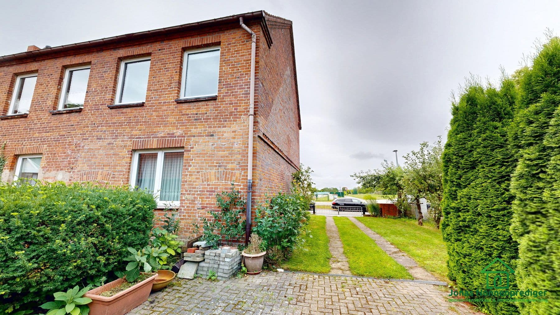 house for sale, 296 m², Gadebuscher Straße 136, Schwerin, Mecklenburg-Vorpommern house for sale, 296 m², Gadebuscher Straße 136, Schwerin, Mecklenburg-Vorpommern