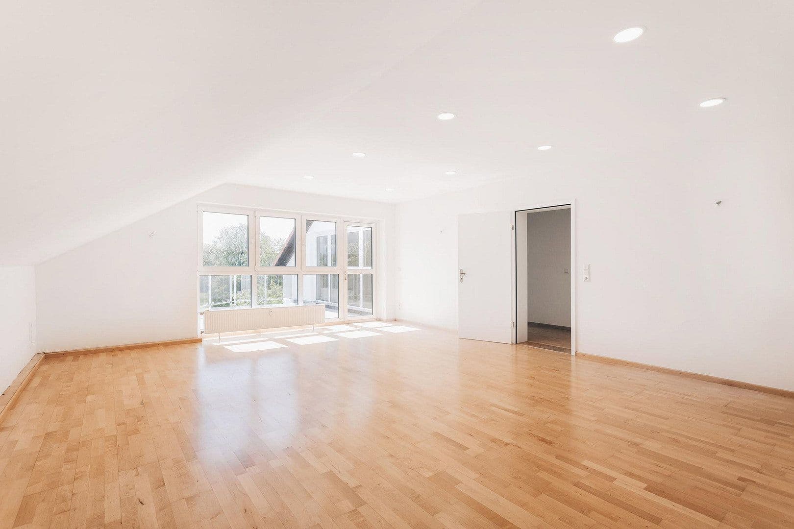 office to rent, 218 m², Zum Wiesengrund 8, Wilsdruff, Saxony office to rent, 218 m², Zum Wiesengrund 8, Wilsdruff, Saxony