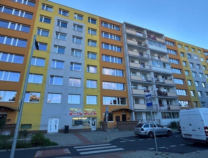 1 bedroom with open-plan kitchen flat for sale, 40 m², Josefa Suka, Most, Ústecký Region 1 bedroom with open-plan kitchen flat for sale, 40 m², Josefa Suka, Most, Ústecký Region