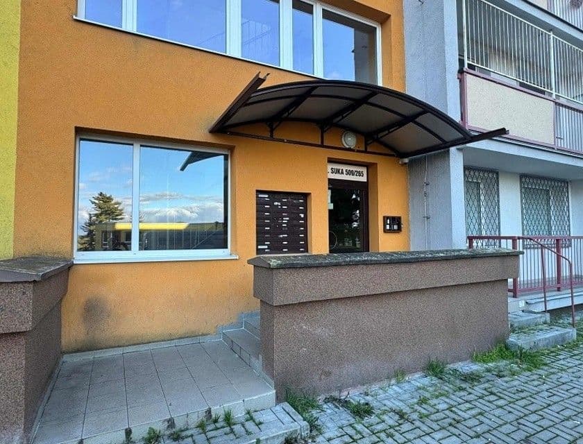 1 bedroom with open-plan kitchen flat for sale, 40 m², Josefa Suka, Most, Ústecký Region 1 bedroom with open-plan kitchen flat for sale, 40 m², Josefa Suka, Most, Ústecký Region
