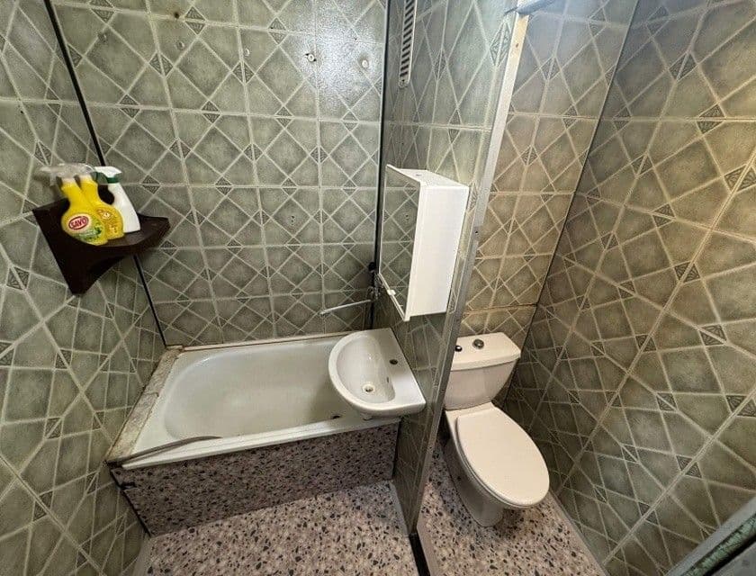 1 bedroom with open-plan kitchen flat for sale, 40 m², Josefa Suka, Most, Ústecký Region 1 bedroom with open-plan kitchen flat for sale, 40 m², Josefa Suka, Most, Ústecký Region