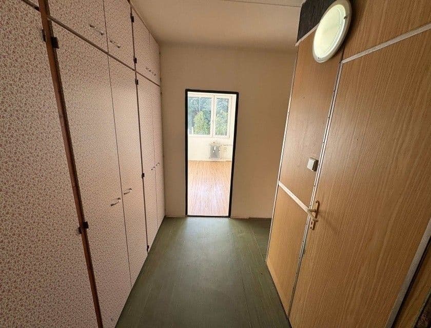 1 bedroom with open-plan kitchen flat for sale, 40 m², Josefa Suka, Most, Ústecký Region 1 bedroom with open-plan kitchen flat for sale, 40 m², Josefa Suka, Most, Ústecký Region