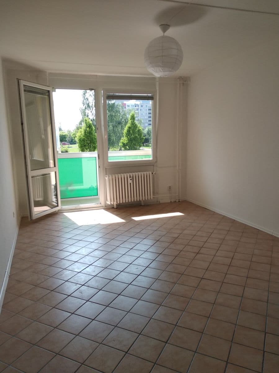 Studio flat for sale, 35 m², Jana Masaryka, Hradec Králové, Královéhradecký Region Studio flat for sale, 35 m², Jana Masaryka, Hradec Králové, Královéhradecký Region