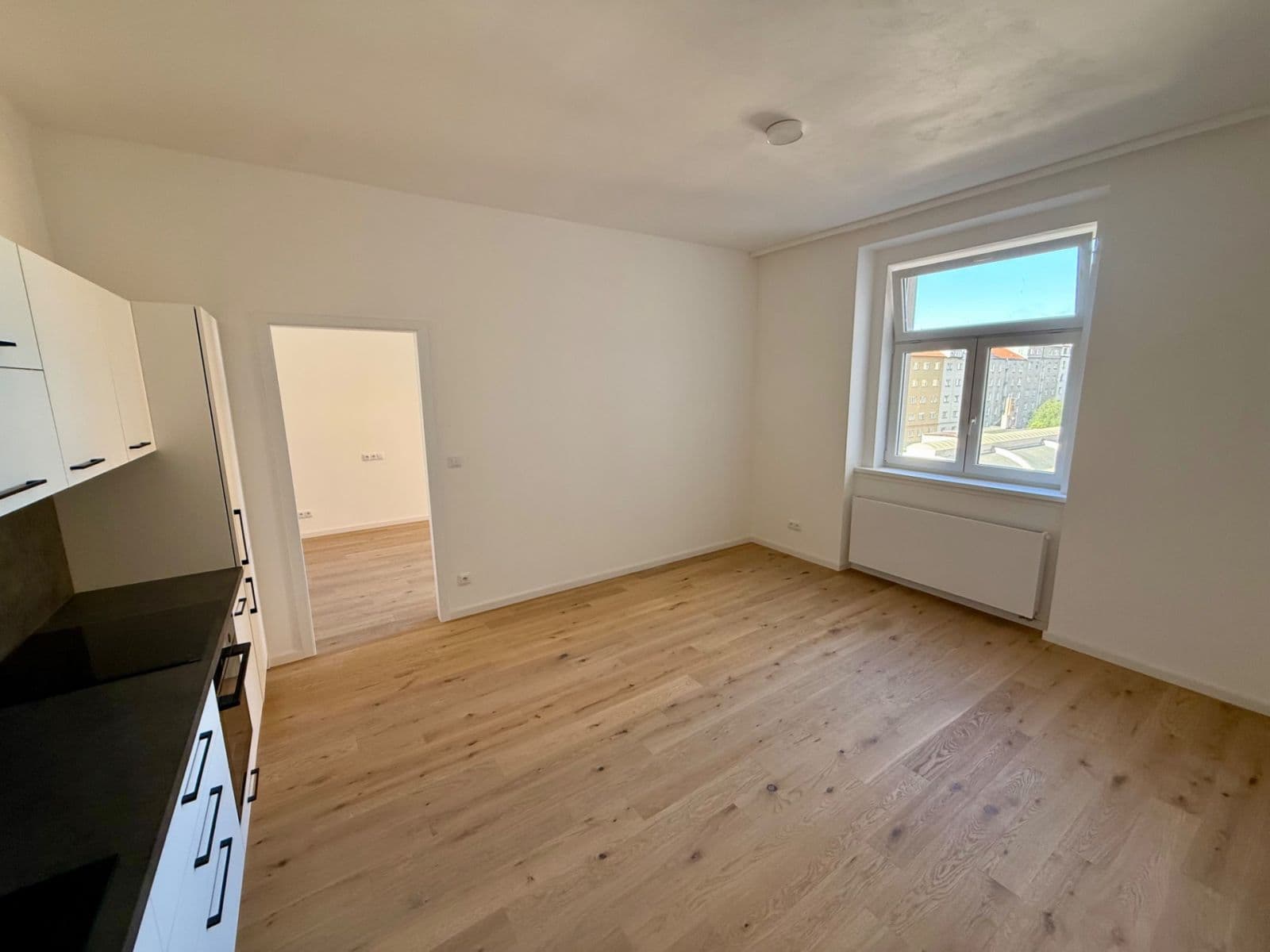 1 bedroom with open-plan kitchen flat to rent, 55 m², Jeseniova, Prague, Prague 1 bedroom with open-plan kitchen flat to rent, 55 m², Jeseniova, Prague, Prague