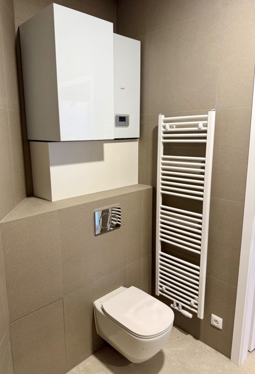 1 bedroom with open-plan kitchen flat to rent, 55 m², Jeseniova, Prague, Prague 1 bedroom with open-plan kitchen flat to rent, 55 m², Jeseniova, Prague, Prague