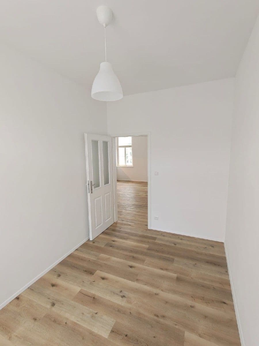 2 bedroom with open-plan kitchen flat to rent, 68 m², Pod Radnicí, Neveklov, Středočeský Region 2 bedroom with open-plan kitchen flat to rent, 68 m², Pod Radnicí, Neveklov, Středočeský Region