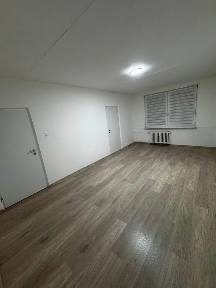2 bedroom flat to rent, 65 m², Sídliště Za Chlumem, Bílina, Ústecký Region 2 bedroom flat to rent, 65 m², Sídliště Za Chlumem, Bílina, Ústecký Region
