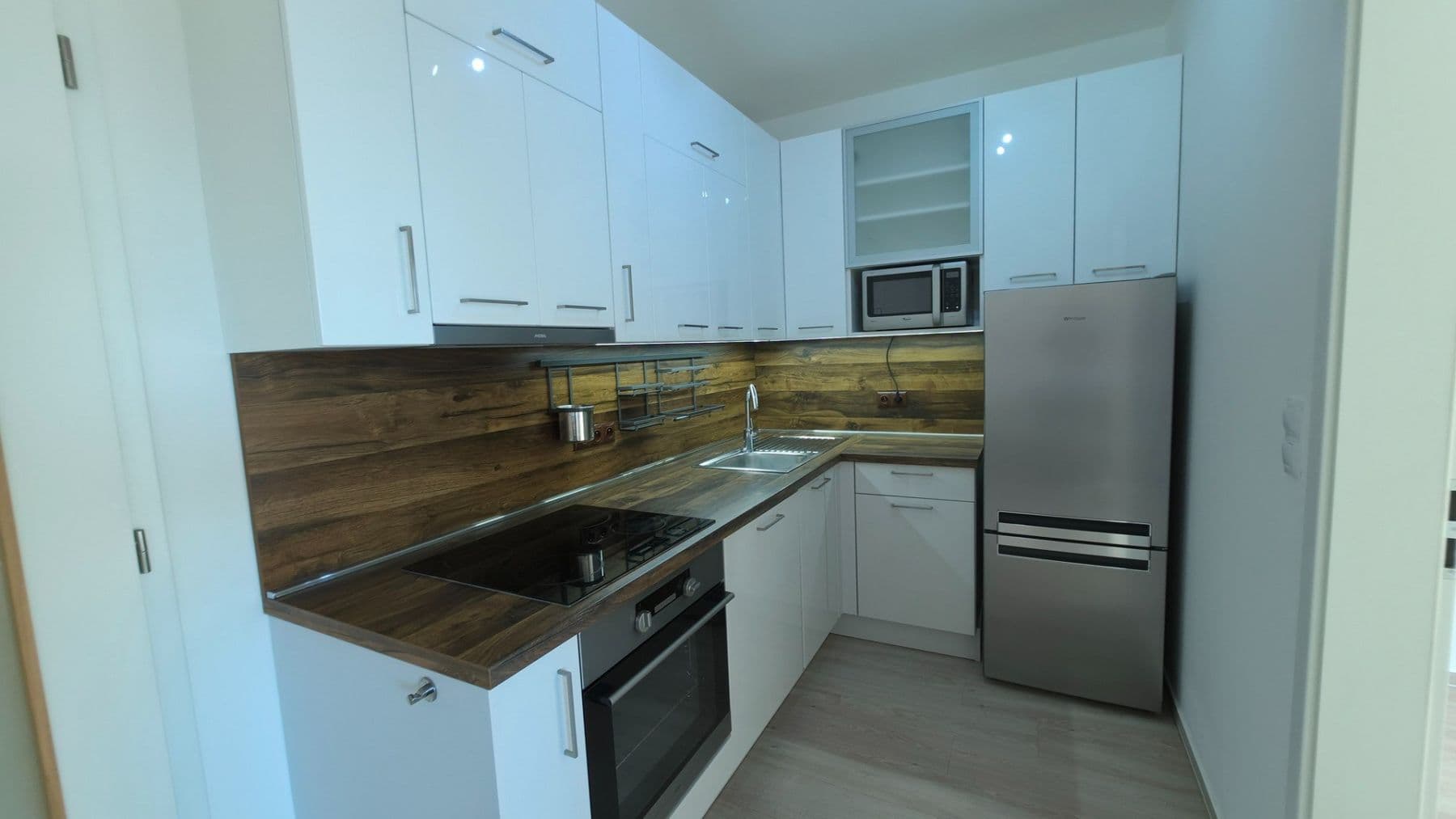 2 bedroom with open-plan kitchen flat to rent, 73 m², Fillova, Brno, Jihomoravský Region 2 bedroom with open-plan kitchen flat to rent, 73 m², Fillova, Brno, Jihomoravský Region
