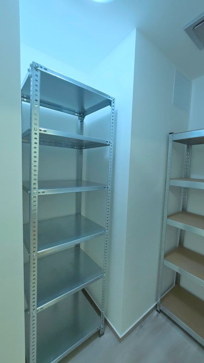 2 bedroom with open-plan kitchen flat to rent, 73 m², Fillova, Brno, Jihomoravský Region 2 bedroom with open-plan kitchen flat to rent, 73 m², Fillova, Brno, Jihomoravský Region